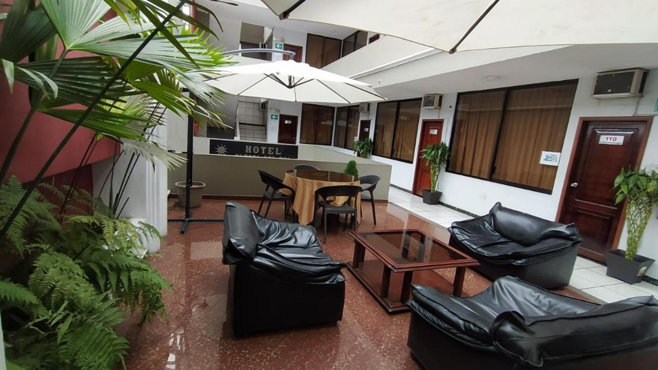 Hotel Puerta Del Sol Santo Domingo de los Colorados Exterior foto